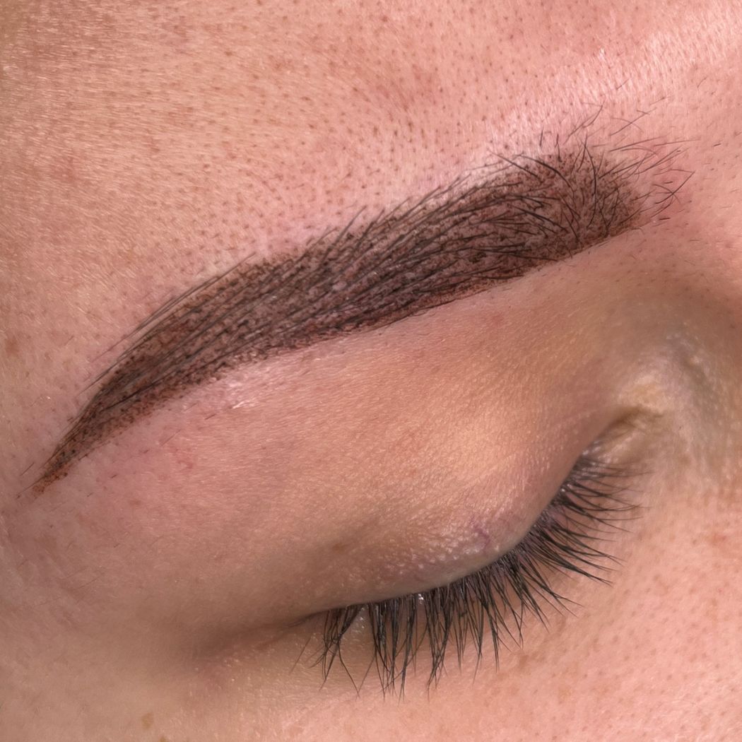 Augenbrauen Permanent Make-Up bei Aesthetik by Ina Zierhut