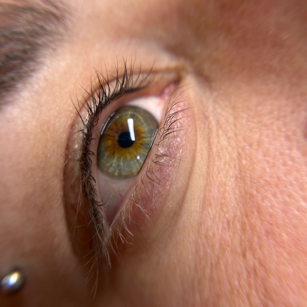Eyeliner Permanent Make-Up bei Aesthetik by Ina Zierhut