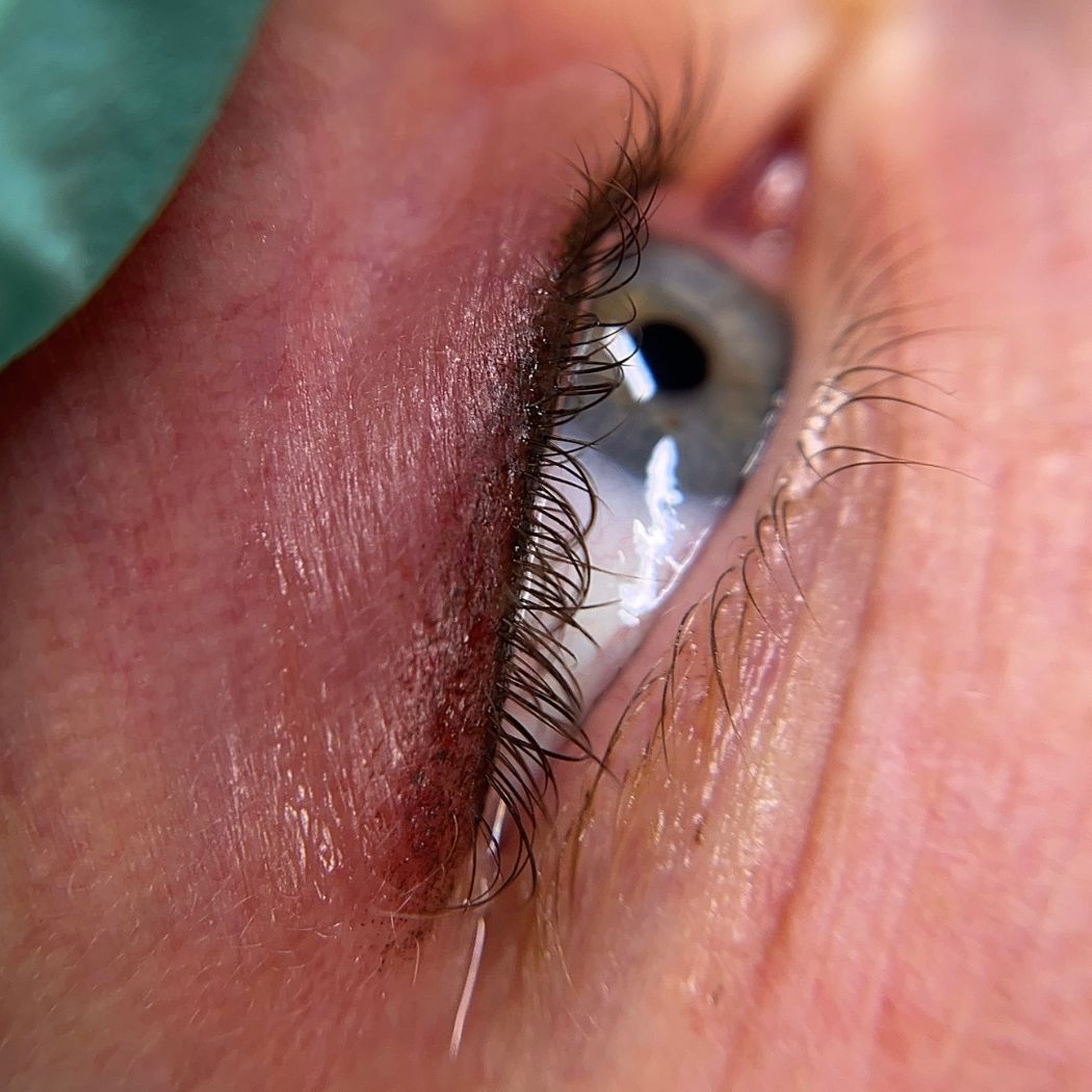 Eyeliner Permanent Make-Up bei Aesthetik by Ina Zierhut