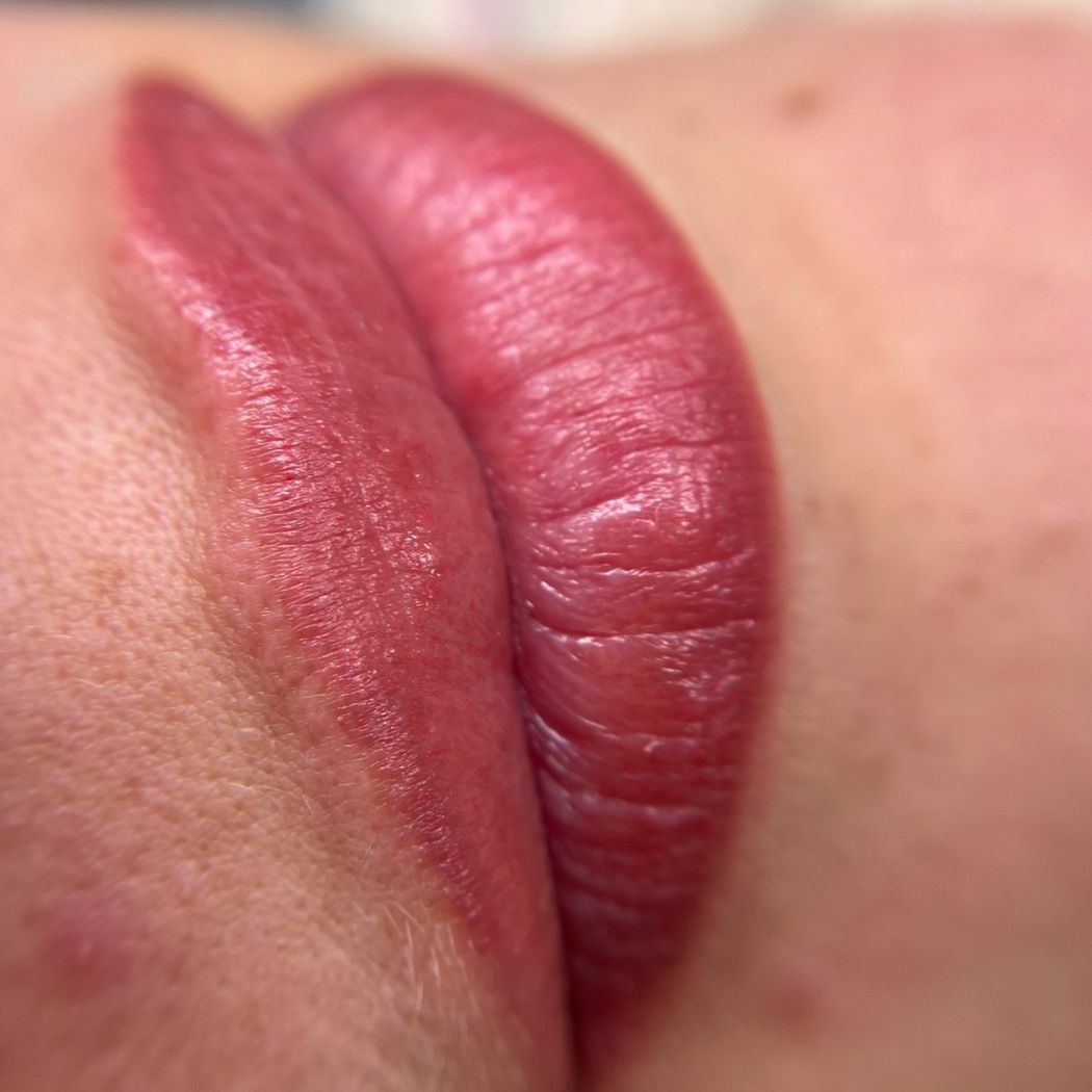 Lippen Permanent Make-Up bei Aesthetik by Ina Zierhut